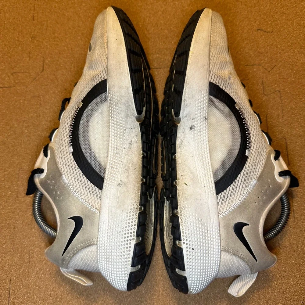 Nike Escape Run 2 Summit White Black Womens Running Shoes DJ9976-100 Size 8.5‎